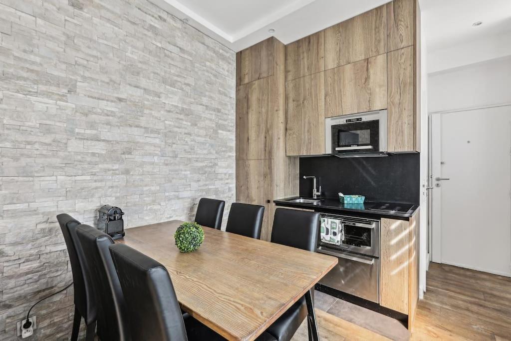 03 Tour Eiffel Appartement Pour 7 Personnes Paris Exterior foto